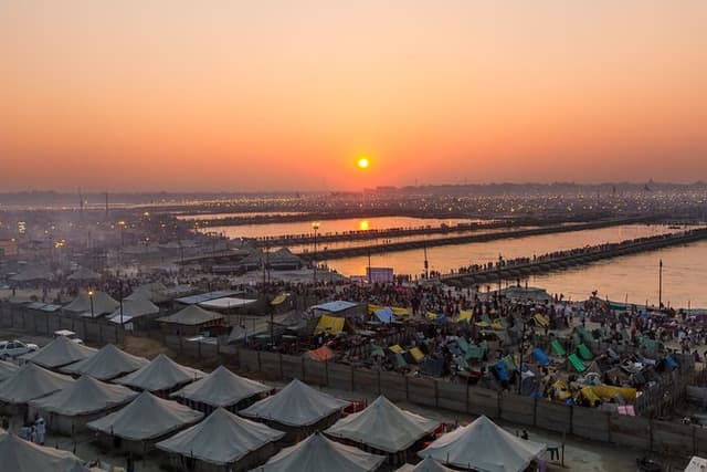 Romantic tour in Allahabad