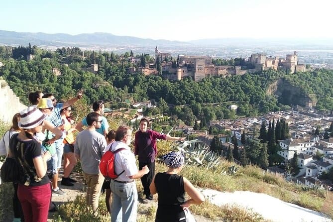 Sacromonte Caves Museum: Granada's Authentic Heritage