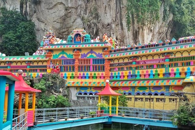 Country & Batu Caves Half-Day Tour (Private Tour)