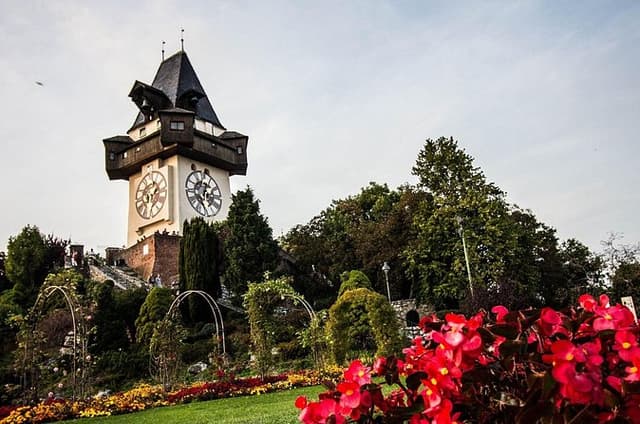 Graz Private Walking Tour With A Professional Guide