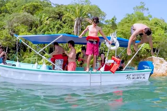 Private Boat Tour to Yelapa with Snorkeling and Village Hike