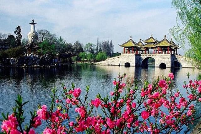 Yangzhou Private Flexible Day Tour with Lunch