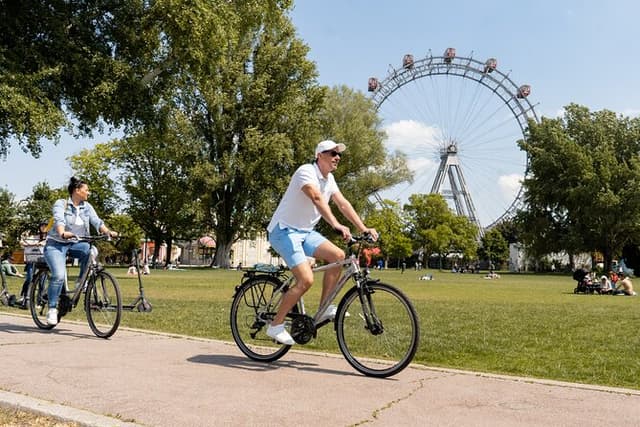 Vienna by bike in small groups max 12pax