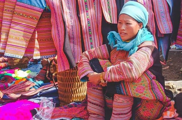 Cao Son Market full day tour from Sapa