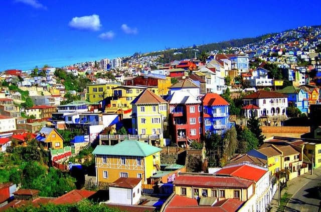 Viña del Mar & Valparaiso City Tour from Santiago