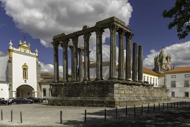Private Full-Day Tour to Évora from Lisbon