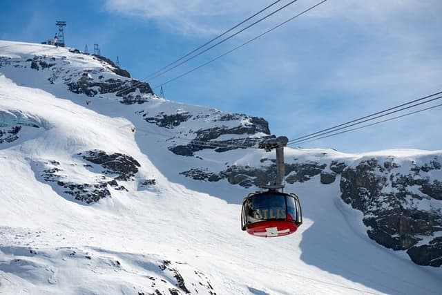Mt. Titlis Glacier & Lucerne Old Town Tour | From Lucerne