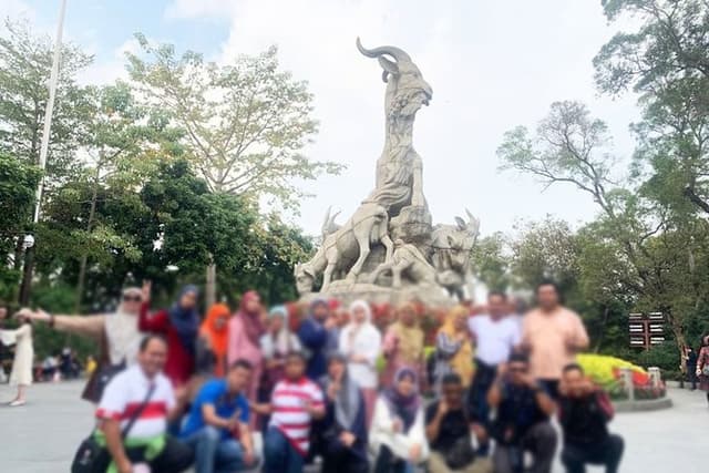 Guangzhou Highlights Muslim Day Tour: Guangta Mosque, Muslim Sage’s Tomb & sites