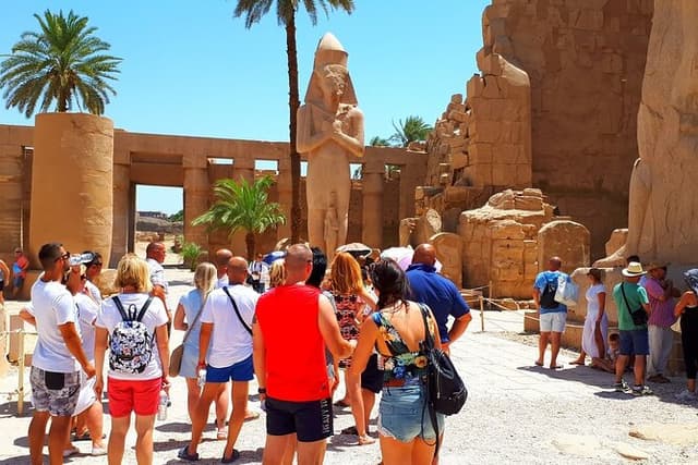 Day tour to see the Best highlights of ancient Luxor with Lunch and Guide