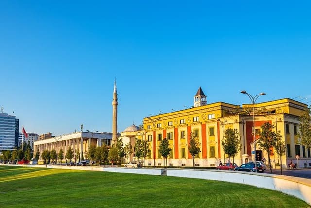 Private Tirana Walking Tour & Cable Car Dajti, Private Guide/Car