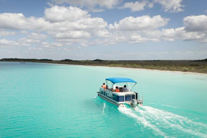 Best Bacalar Lagoon Sailing & Boat Tours