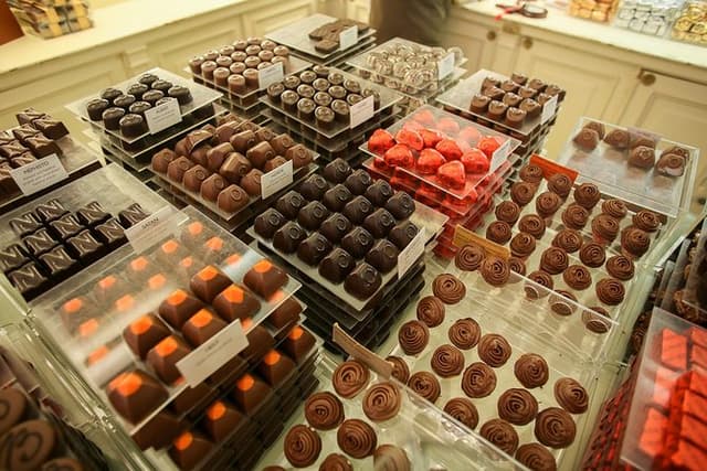 Intimate Brussels Chocolate Tasting Tour – Small Group (Max 10)