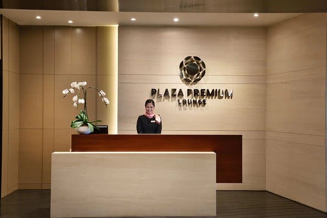 Luxury Changi Airport Lounge Access & Premium Travel Comfort