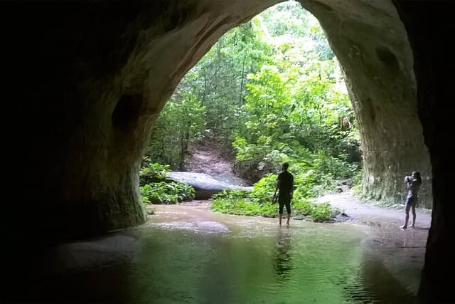 Jungle Walk in the Amazon, Caves and Waterfalls Private Day Tour