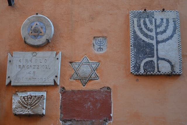 Rome: Jewish Ghetto and the Great Synagogue Private Walking Tour