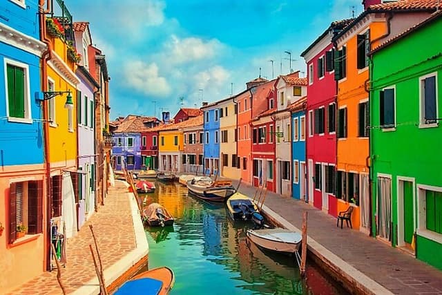 Venice Lagoon Islands Tour to Mazzorbo Burano and Murano