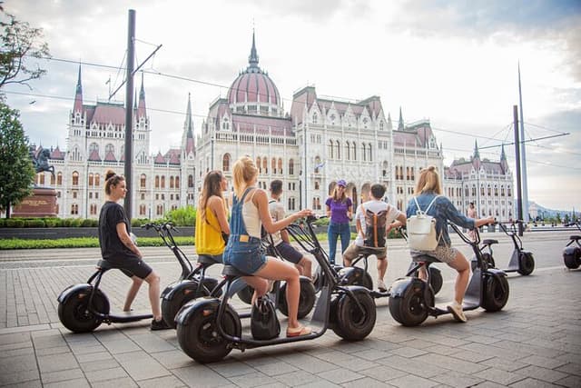 Guided Tours in Budapest on E-Scooter with various routes