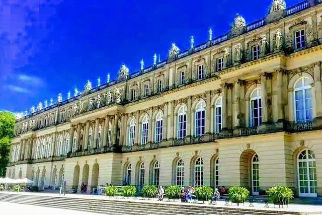 Herrenchiemsee Palace EXCLUSIVE Lake Chiemsee Tour with Salzburg or EAGLE'S NEST from Munich