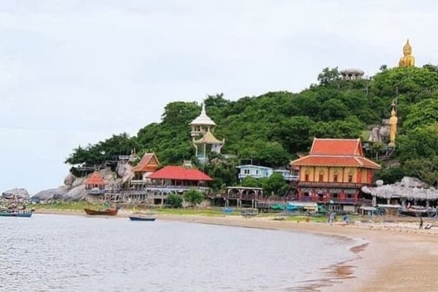 Explore Hua Hin Half-Day Small-Group Tour with Lunch