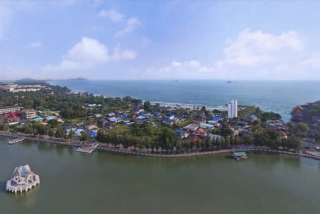 Explore Hua Hin and Surroundings with Private Guide for half day