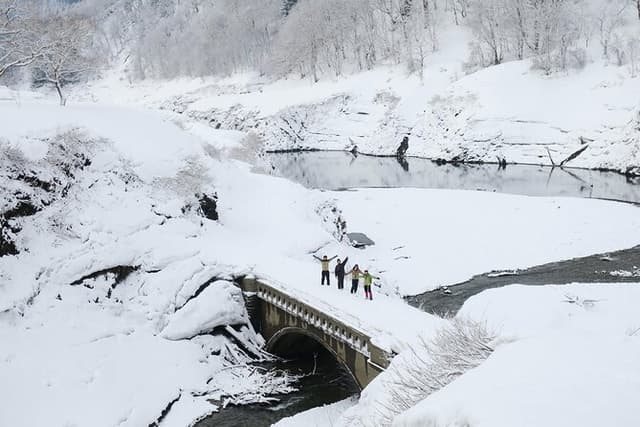 Kinshu Lake Private Snow Trekking Activity
