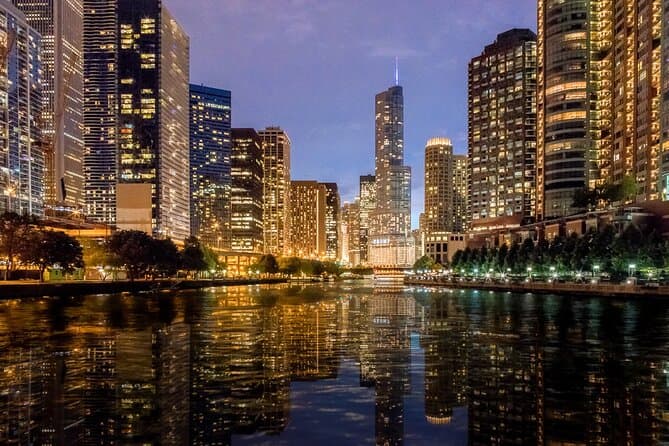 Best Chicago Lake Michigan Boat Tours & Sightseeing