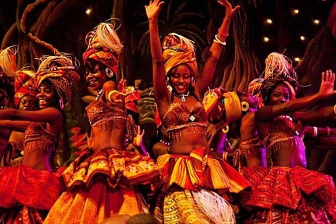 Luxury Dining & Gourmet Flavors at Safari Park Hotel