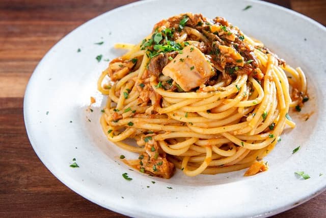 Rome Gourmet Food Tour with Free Flowing Fine Wine Barolo 5*
