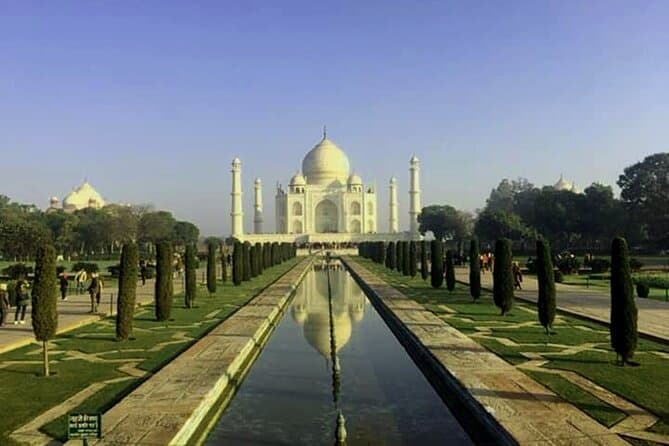 Bangalore to Taj Mahal: One-Day Heritage Escape