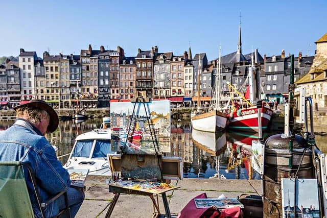 Deauville & Honfleur from Le Havre | Private Tour
