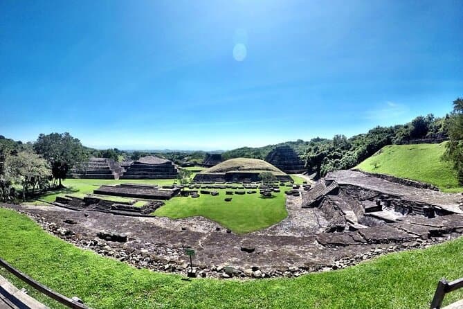 Taj铆n & Papantla Tour
