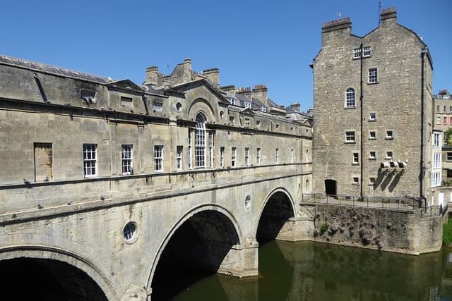Highlights from Bath’s Canal Walk: A Self-Guided Audio Tour