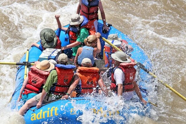 Moab Full-Day White Water Rafting Tour in Westwater Canyon