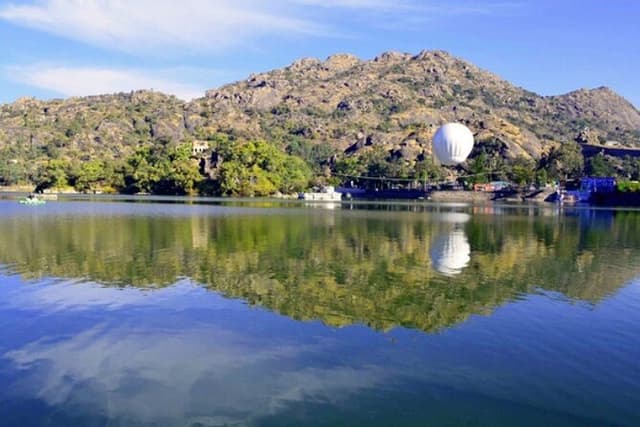 Private Day Tour Of Mount Abu From Udaipur