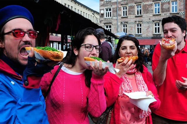 Krakow Food Tour by Foot: Polish Tastings in Old Town & Kazimierz