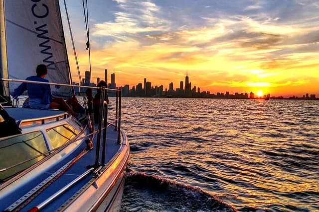 Serene Private Sunset Sail on Lake Michigan - Navy Pier, Chicago