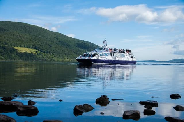 Loch Ness and Caledonian Canal 2-Hour Cruise from Dochgarroch