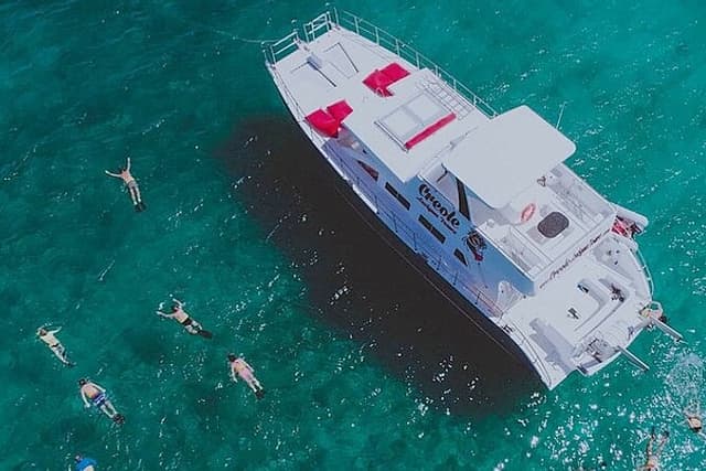 Creole Antigua Tours Snorkel - Lobster Lunch Cruise Cades Reef