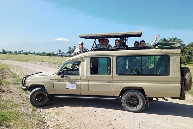 Nairobi Wildlife Safari: Lions, Rhinos & Day Trips