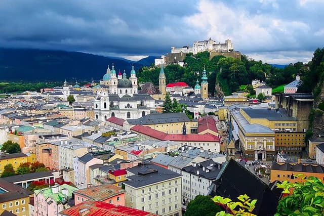 Self-Guided Tour of Salzburg: Stories, Photo Spots & Desserts