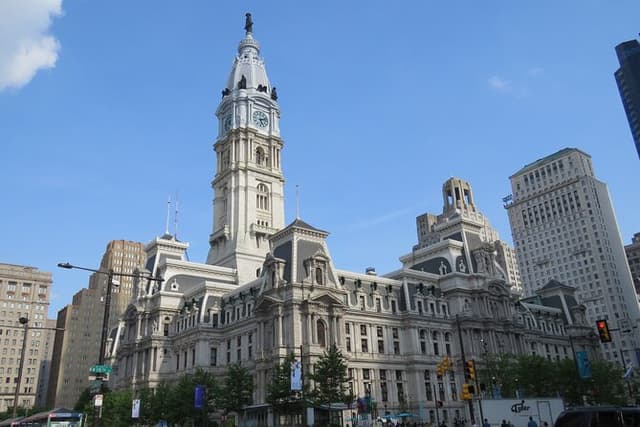 Small-Group Public Walking Tour Exploring Philadelphia's Gilded Age to Now