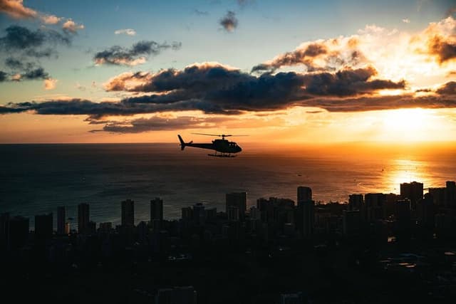 Waikiki Sunset - 50 Min Helicopter Tour - Doors Off or On