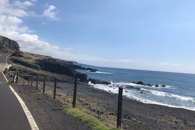 Full-Circle "Reverse" - Luxury Road to Hana Tour from South Maui