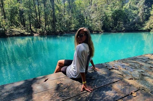 Overnight Tour to The Paradise of Turquoise Waters Hun Nal Ye