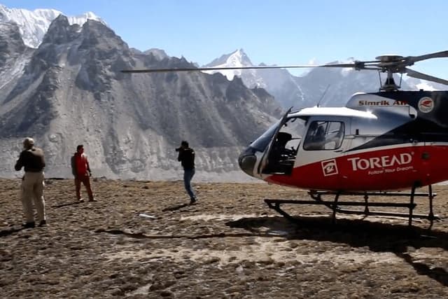 Day Tour to Everest Base Camp By Helicopter & Kalapatthar Landing