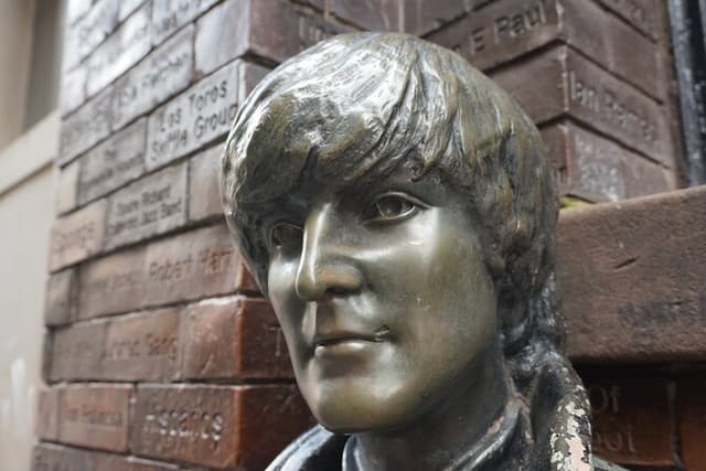 Liverpool Film and Music - 2 hour Private Walking Tour
