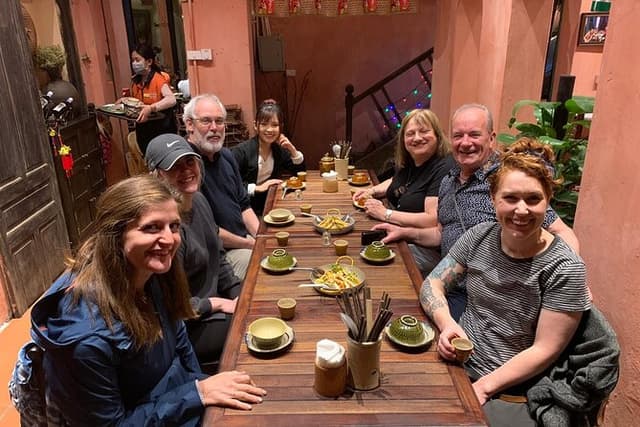 Hanoi Food Tours in Hanoi Old Quarter (Small Group/Private)