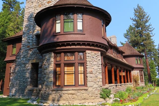 Driving Lake Tahoe: A Self-Guided Tour from South Lake Tahoe to Tahoe City