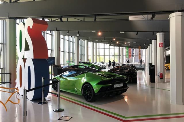 Cars&Food: Lambo, Ferrari, Parmigiano, Balsamic, PrivateTransport