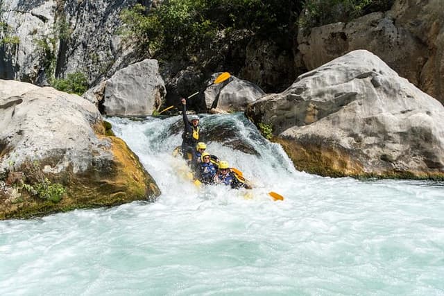 Multi Adventure Experience - Rafting with elements of canyoning